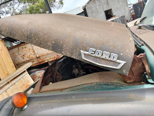 Ford 500 Bonnet